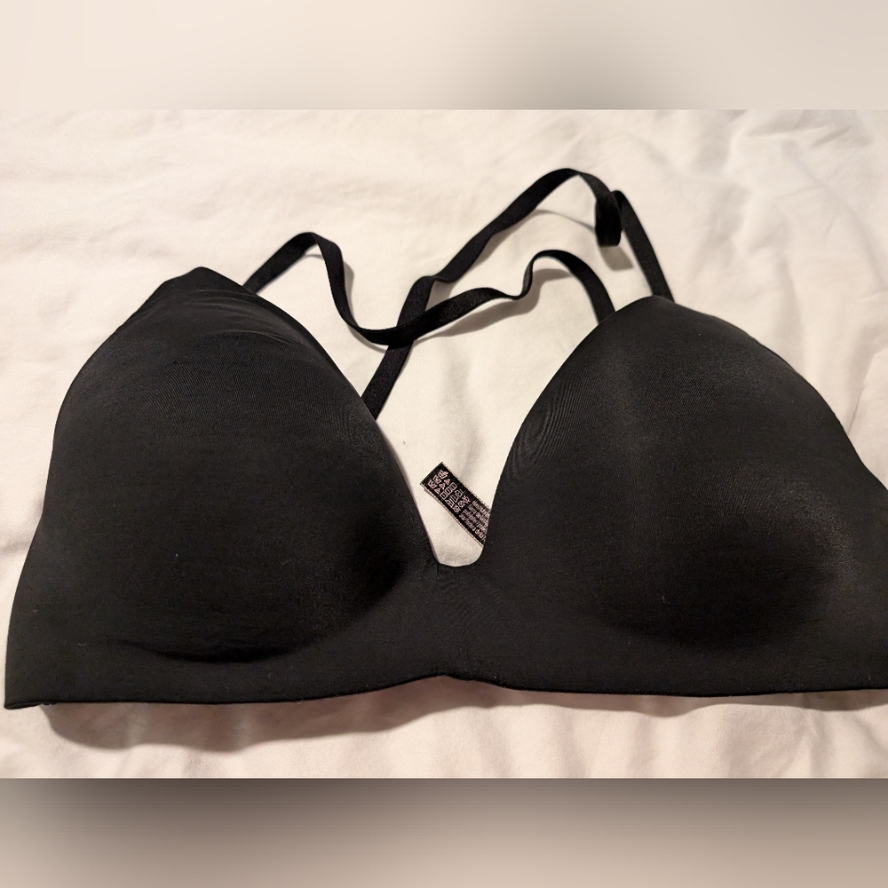 Victoria's Secret Black Bra 34C wireless no-wire wire free convertible racerback